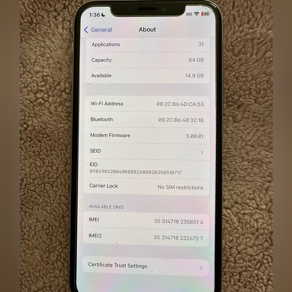 IPhone XS 64GB unlocked with cases - Picture 6 of 16